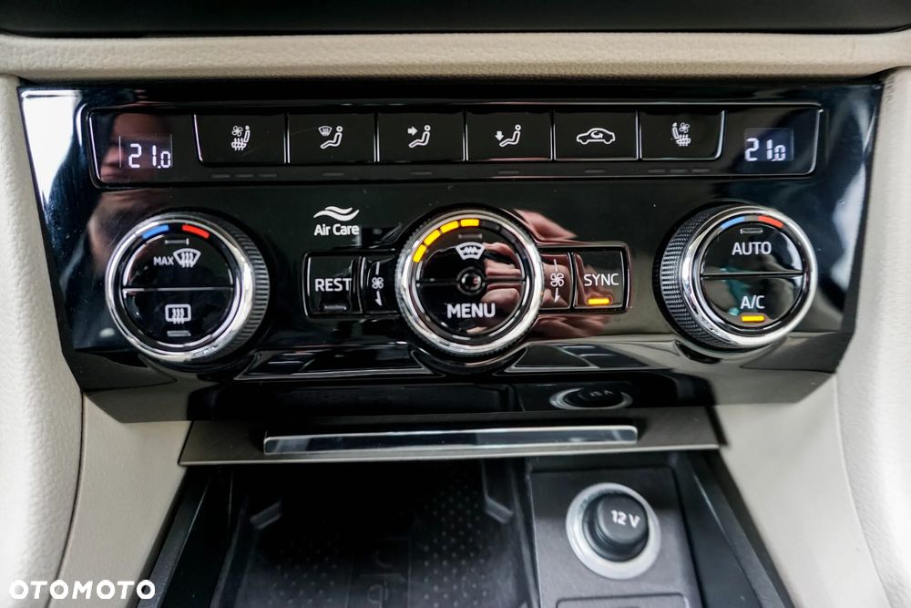 Skoda Superb 1.4 TSI Plug-In Hybrid L&K DSG - 20