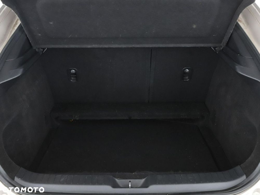 Mazda CX-30 e-SKYACTIV-G 2.0 M HYBRID 150 HOMURA - 21