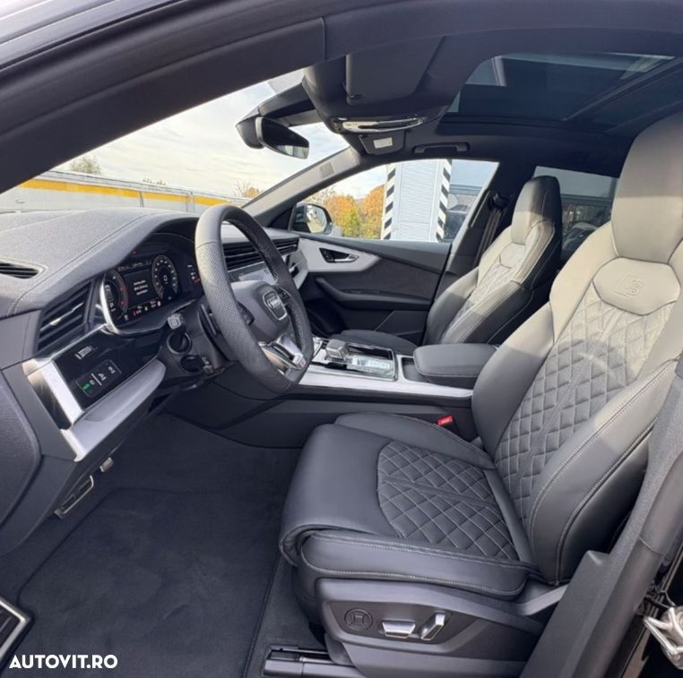 Audi Q8 - 12
