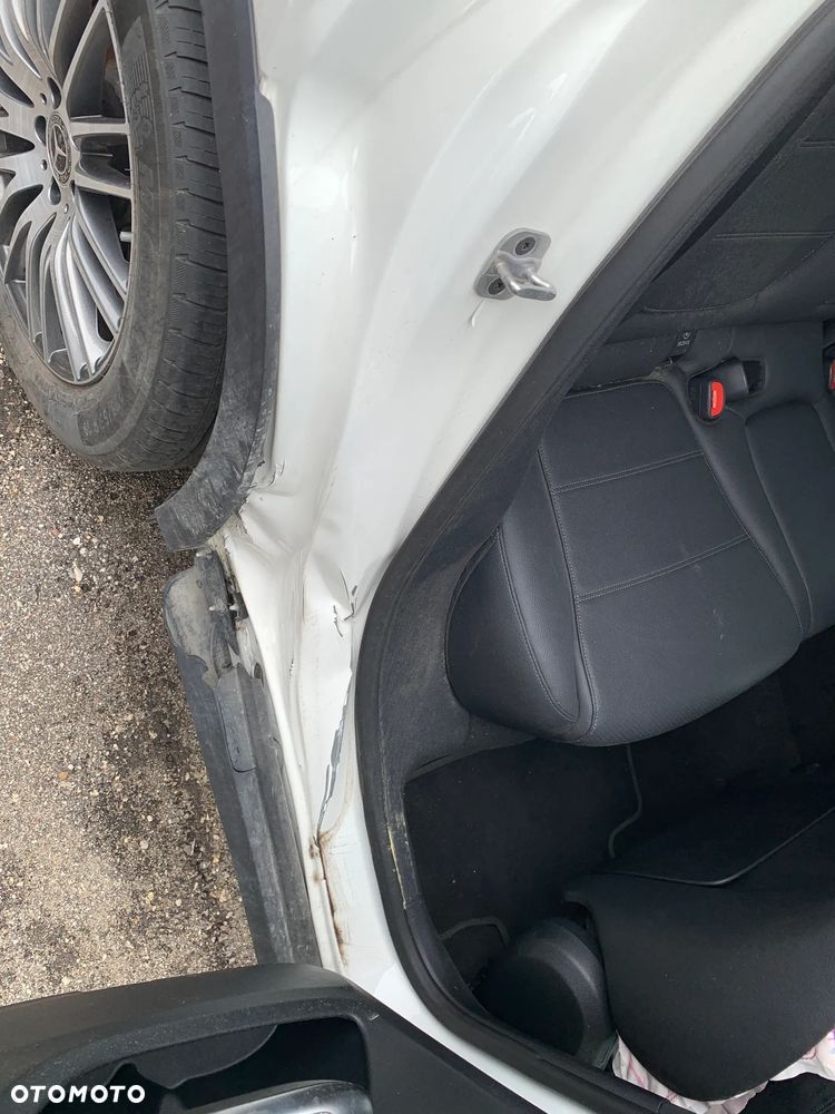 Mercedes-Benz GLC 300 4Matic 9G-TRONIC - 8