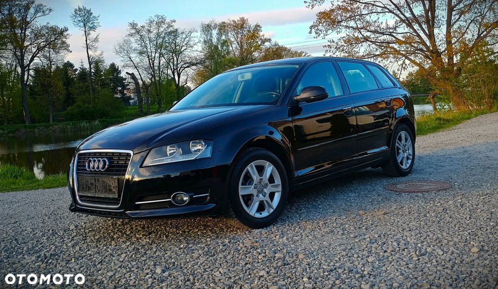Audi A3 Sportback 1.6 Ambiente - 3