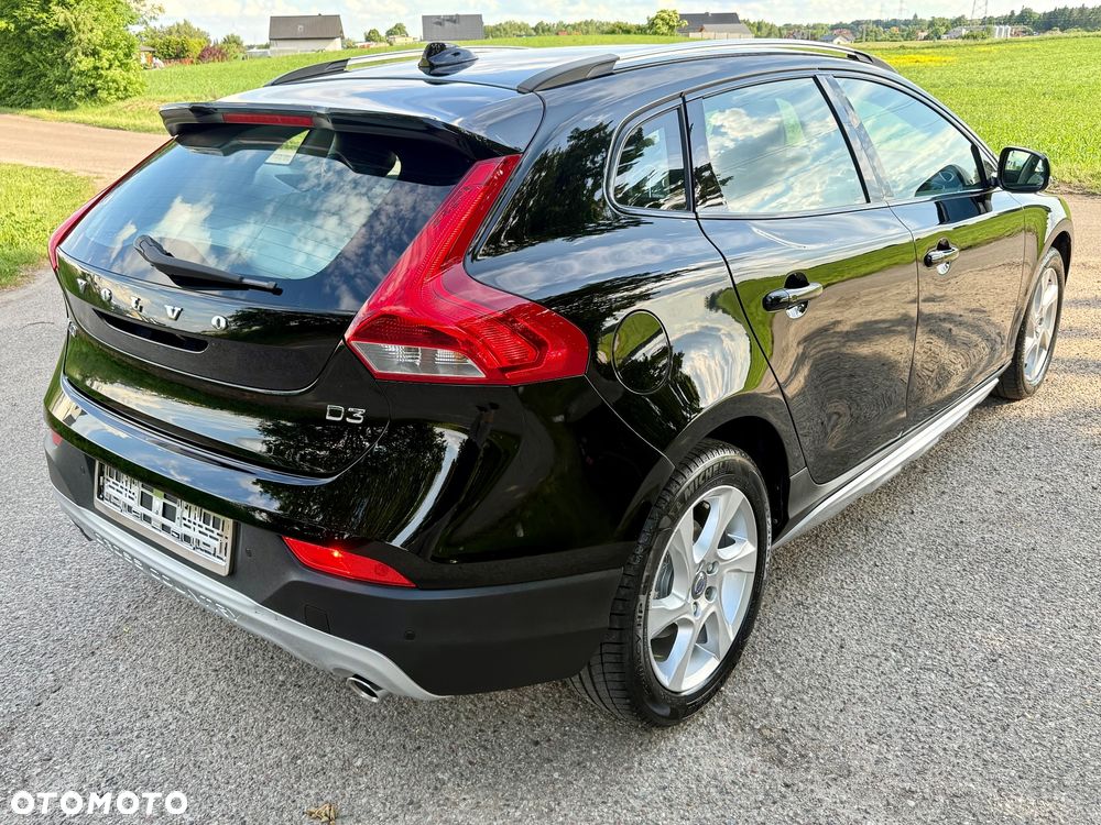 Volvo V40 Cross Country D3 Momentum - 3