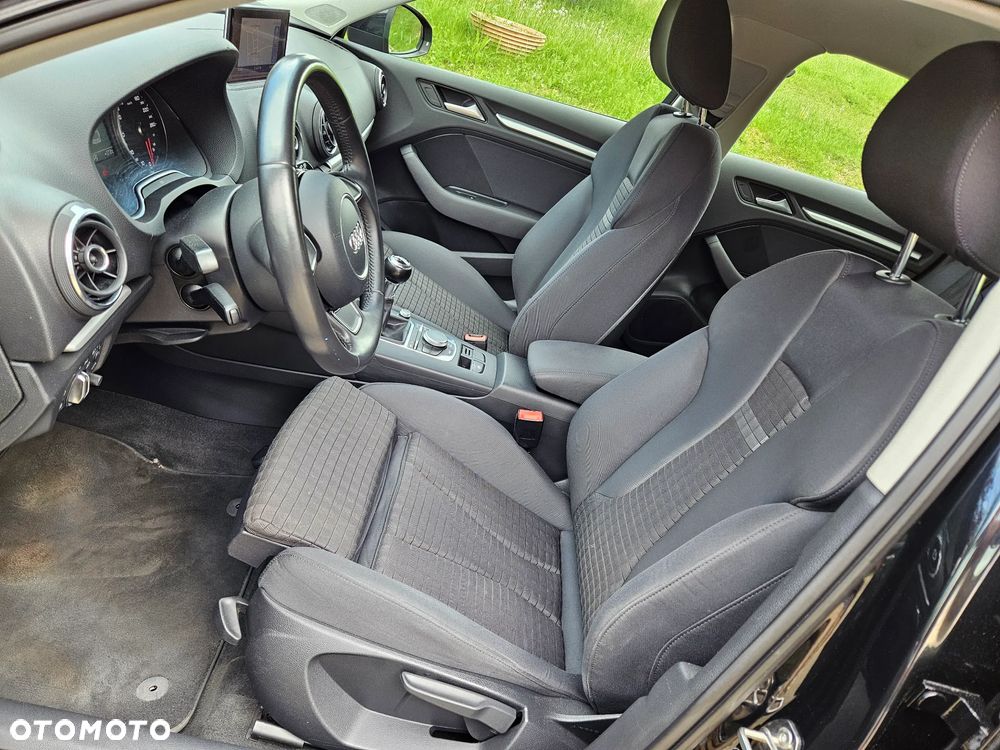 Audi A3 Sportback 1.6 TDI Attraction - 14