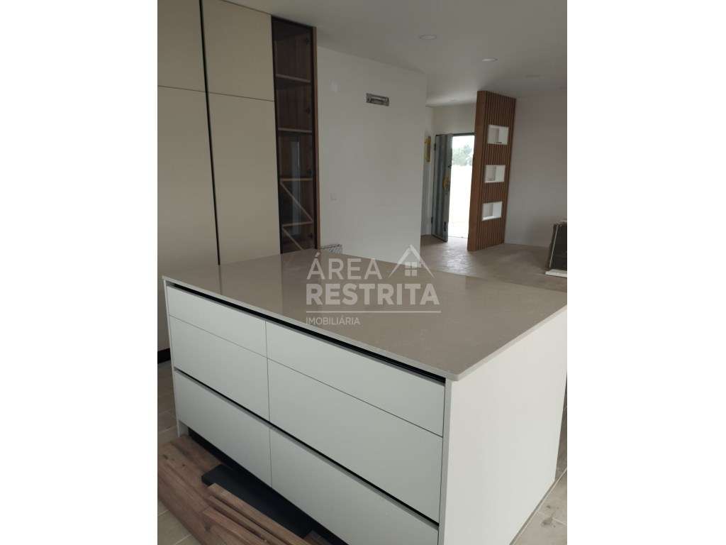 Nova Moradia T4 Isolada - Grande imagem: 5/17