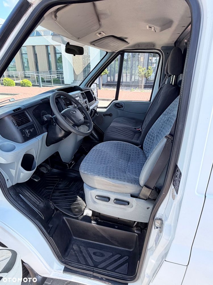 Ford Transit - 9