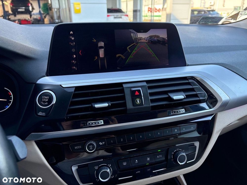 BMW X3 xDrive20i - 21