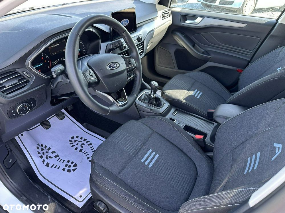 Ford Focus 1.0 EcoBoost Hybrid ACTIVE X - 11