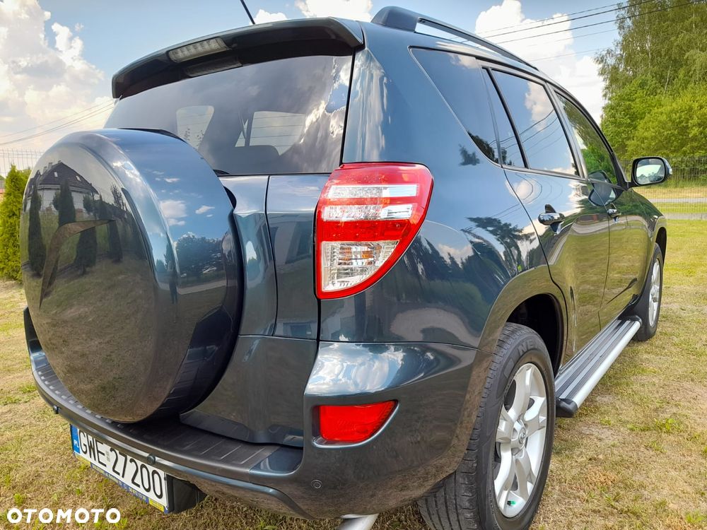 Toyota RAV4 2.2 D-4D Prestige - 17