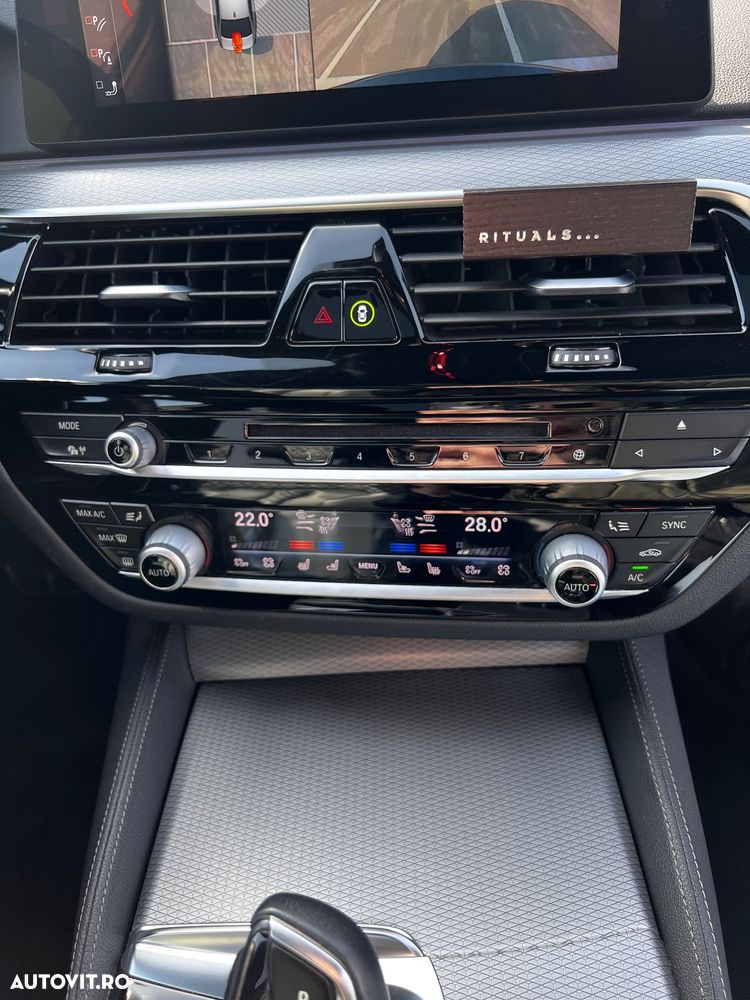 BMW Seria 5 520d Touring Aut. M Sport Edition - 28