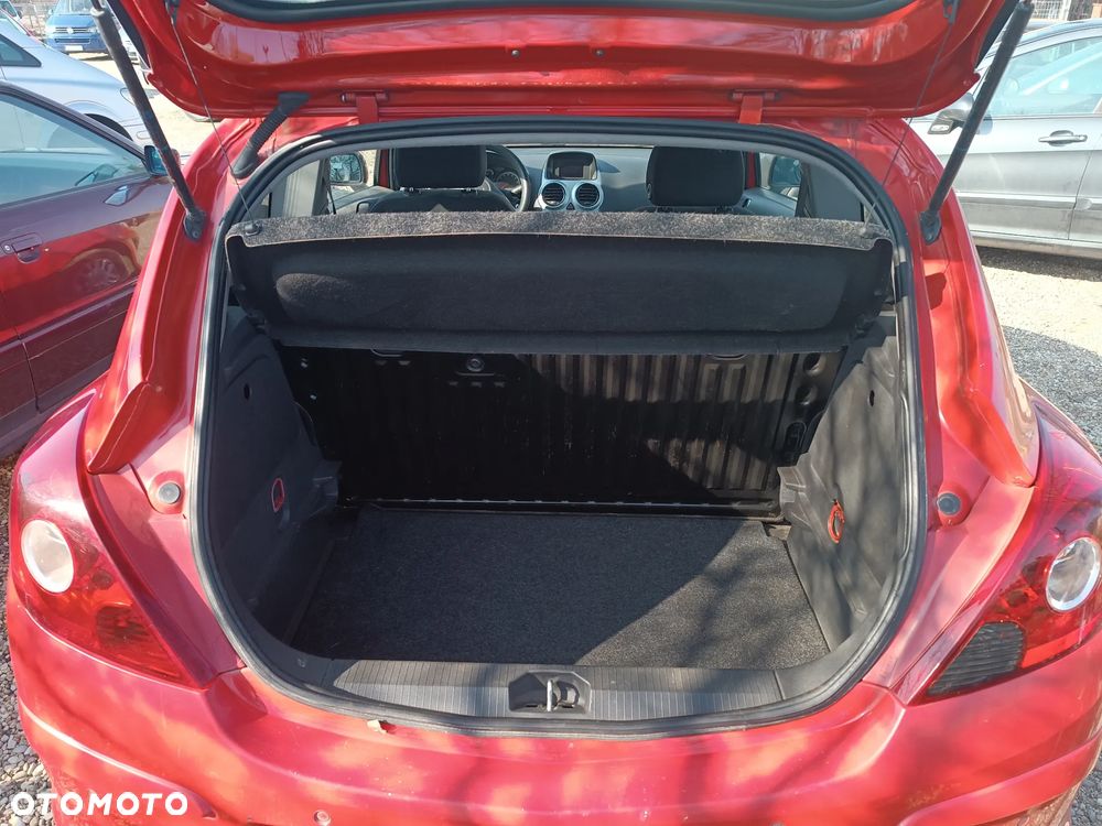 Opel Corsa 1.2 16V Enjoy - 8