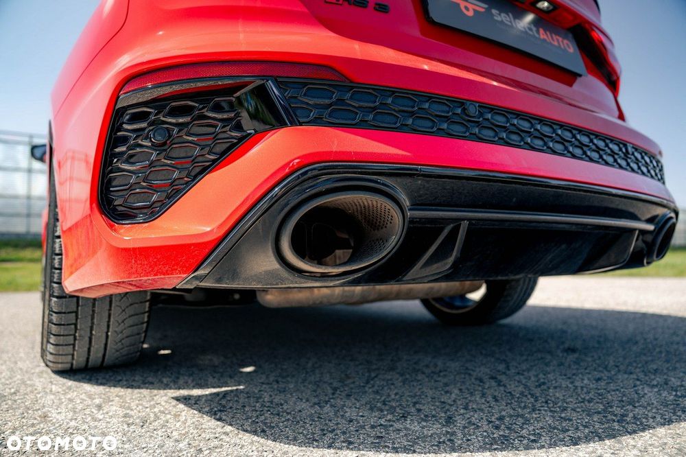 Audi RS3 Limousine - 15