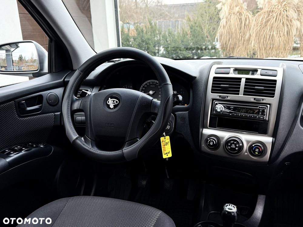 Kia Sportage 2.0 Tour 2WD - 29