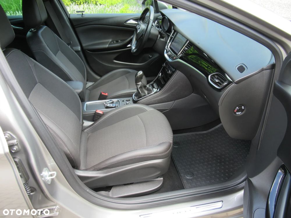 Opel Astra 1.6 D Start/Stop Sports Tourer Innovation - 10