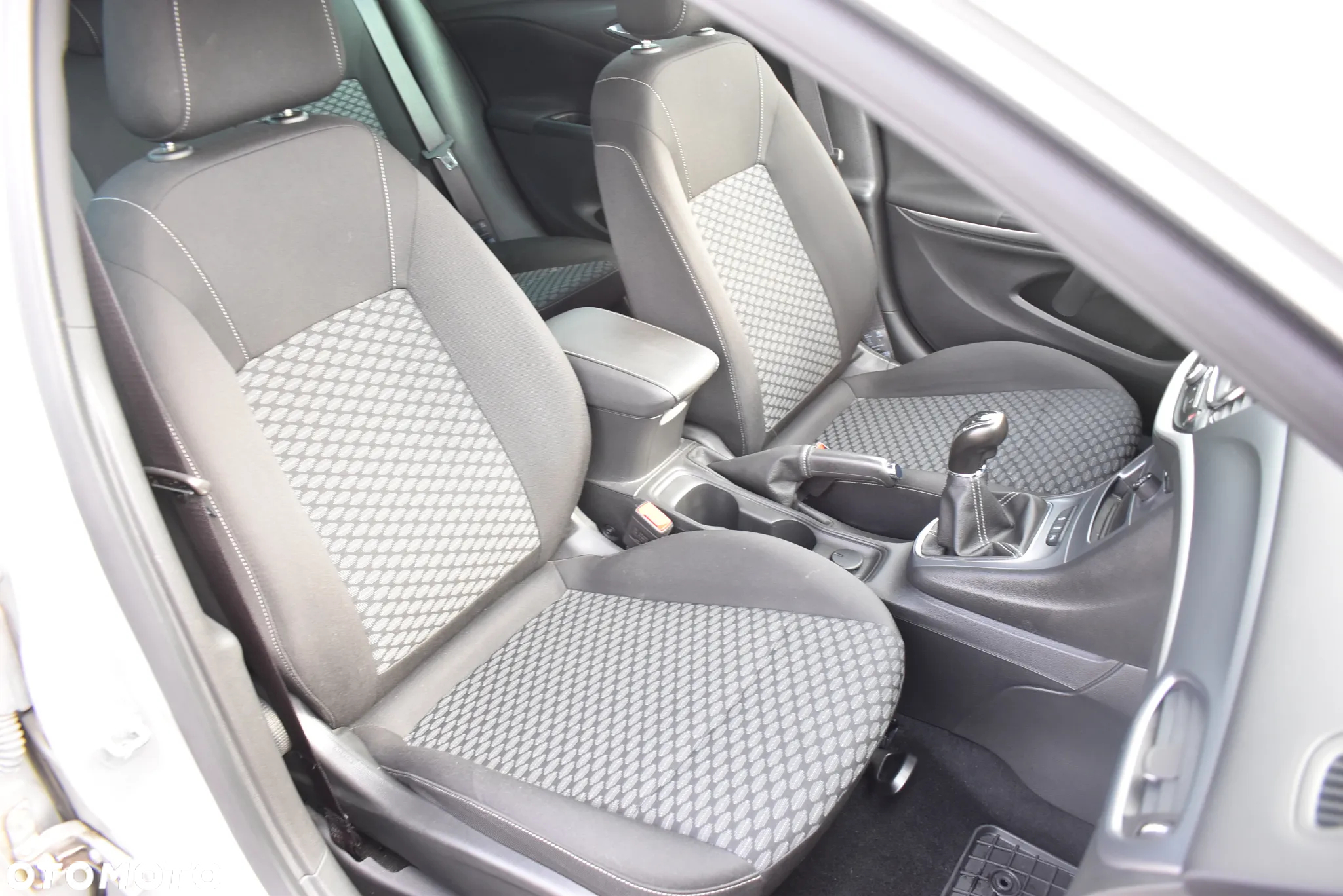 Opel Astra V 1.5 CDTI Edition S&S - 17