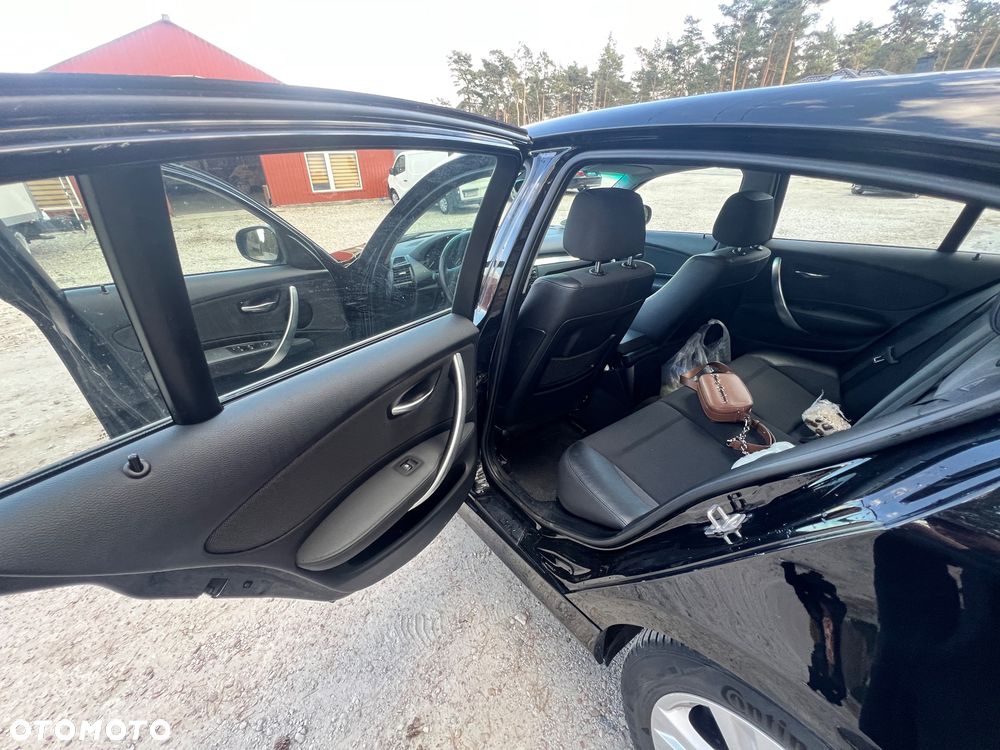 BMW Seria 1 118i Edition Sport - 12