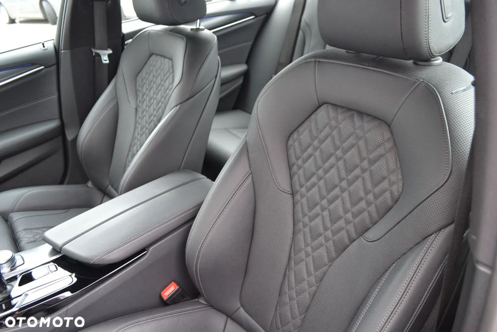 BMW Seria 5 520d xDrive M Sport Edition - 14