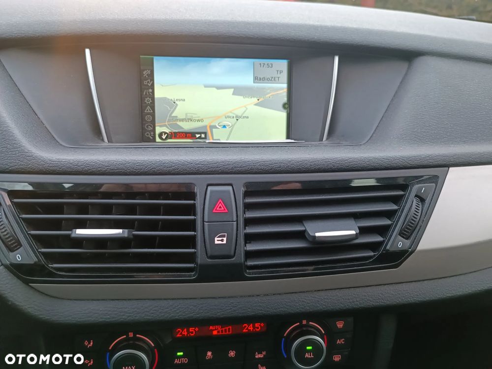 BMW X1 xDrive18d xLine - 16
