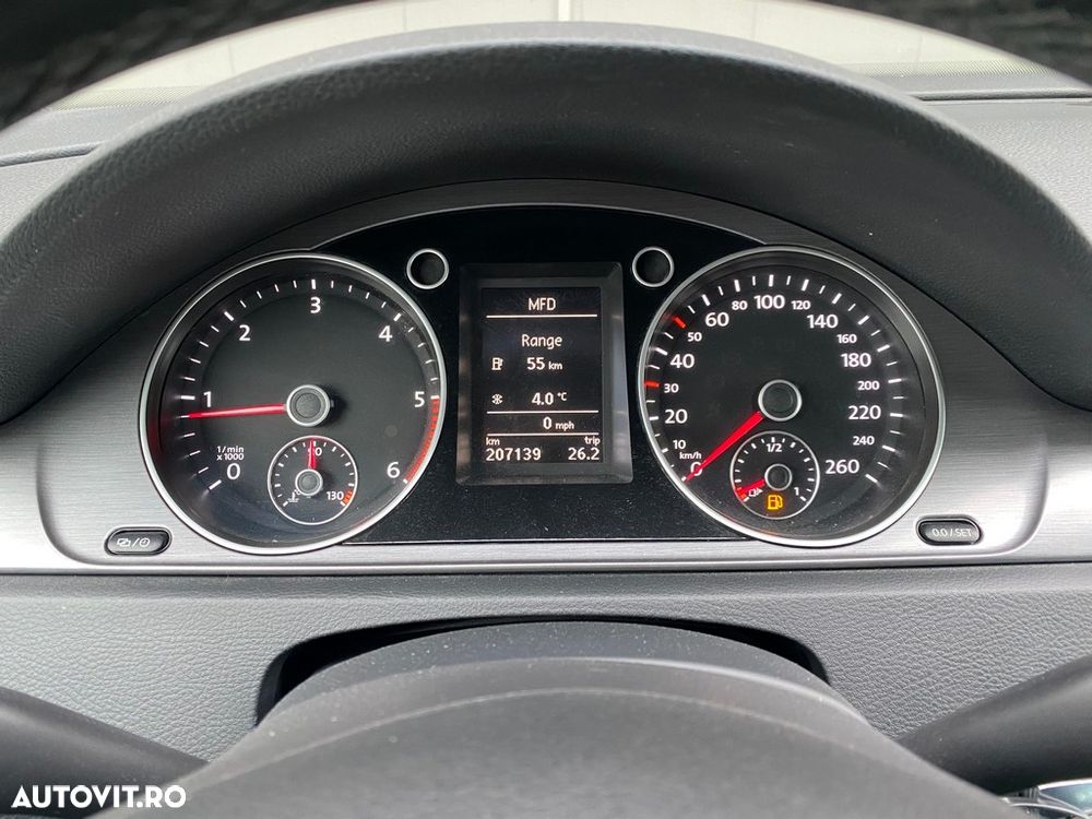 Volkswagen Passat Variant 2.0 Blue TDI DSG SCR Business Edition - 24