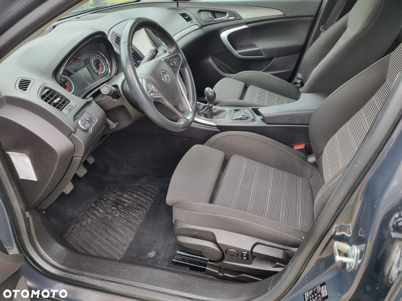 Opel Insignia - 8