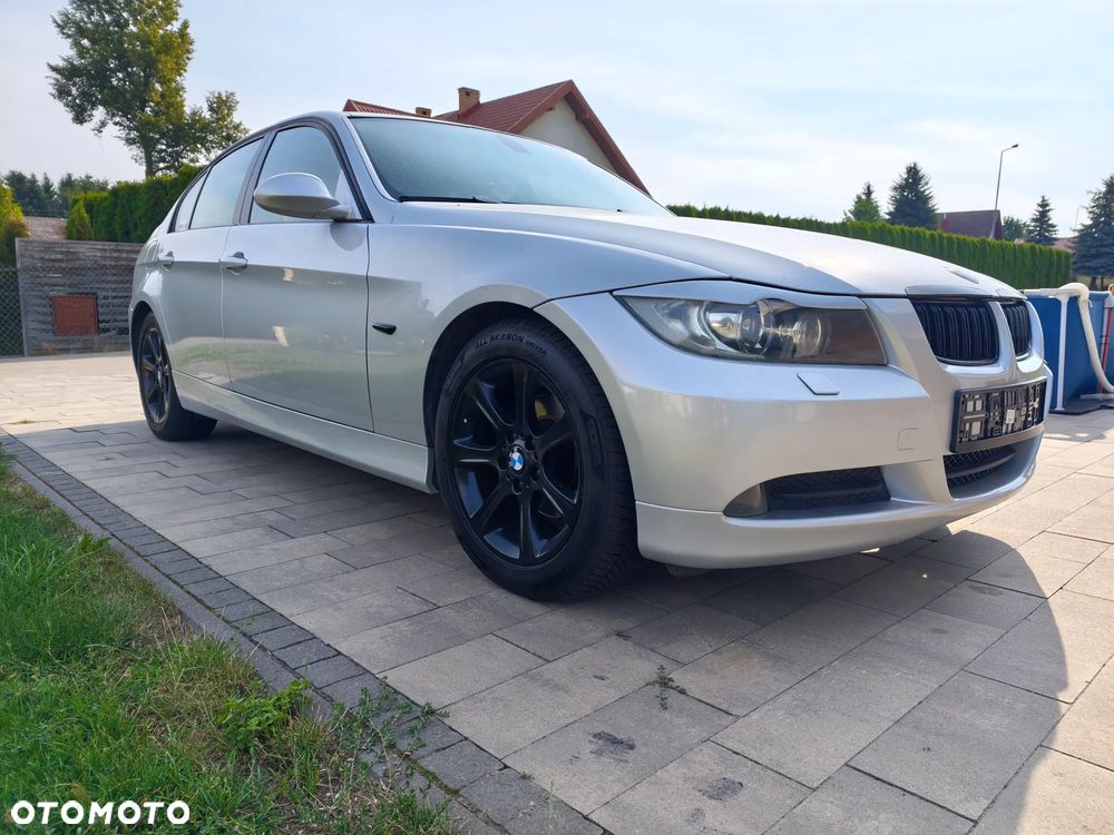 BMW Seria 3 318i - 10