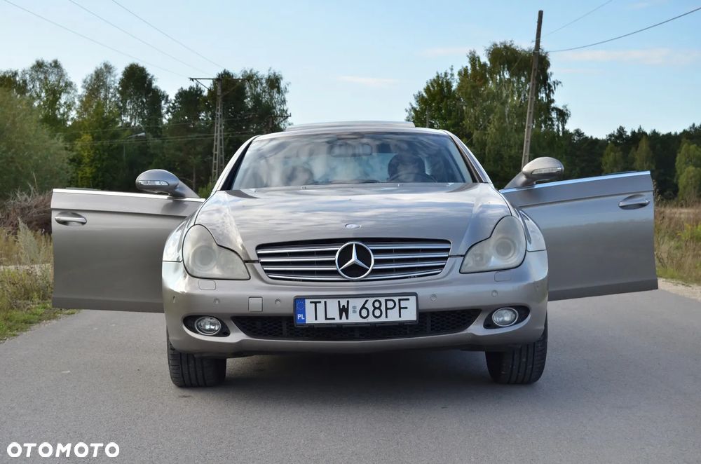 Mercedes-Benz CLS - 6