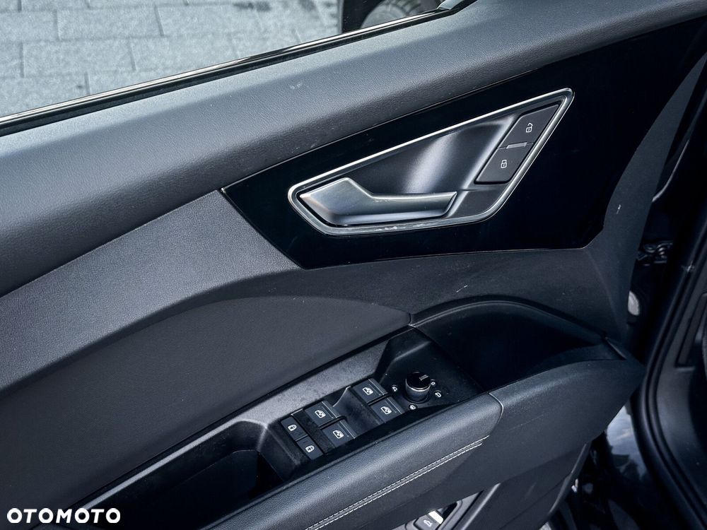 Audi Q4 e-tron - 16