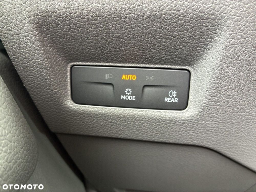 Volkswagen Crafter 35 Furgon L3/H2, 2.0 TDI 140 KM, Niski dach, r.o. 3640mm - 27