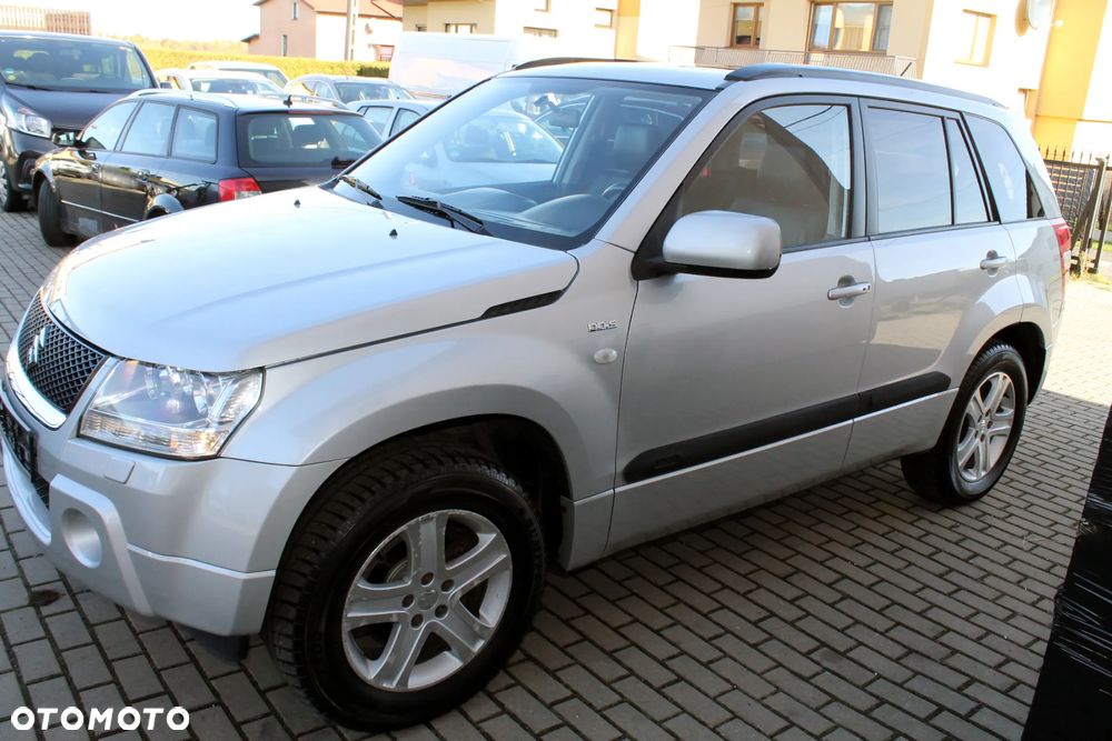 Suzuki Grand Vitara 1.9 DDiS Comfort + DPF - 2