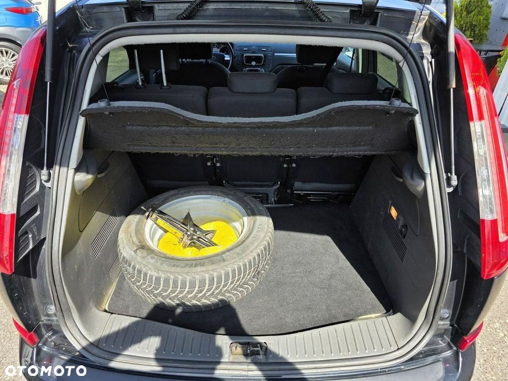 Ford C-MAX 1.8 Titanium - 27