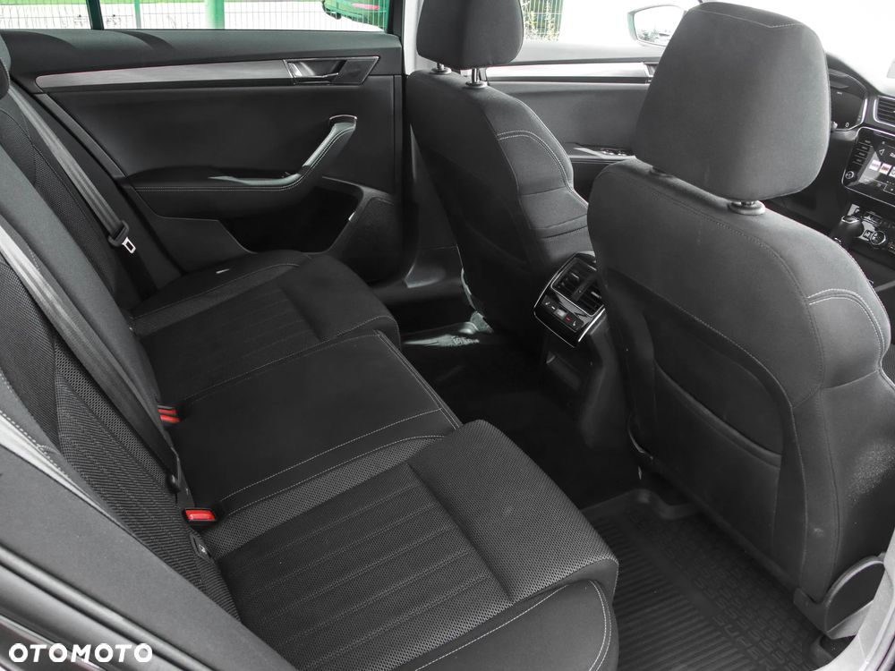 Skoda Superb 2.0 TDI SCR Style DSG - 13