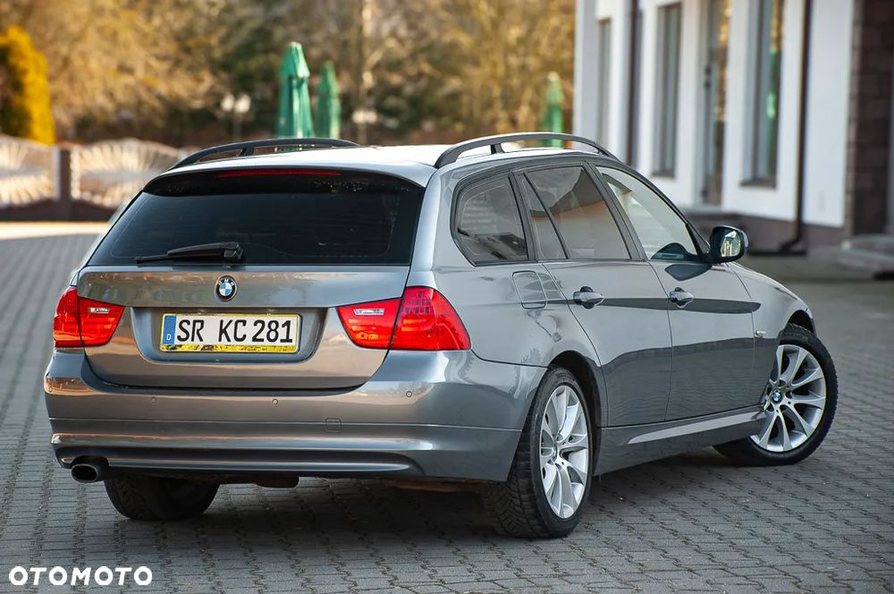 BMW Seria 3 320d - 17