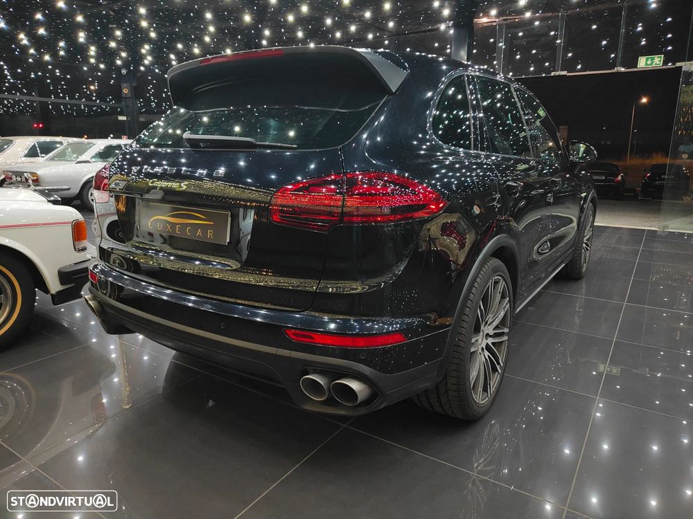 Porsche Cayenne S E-Hybrid Platinum Edition - 9