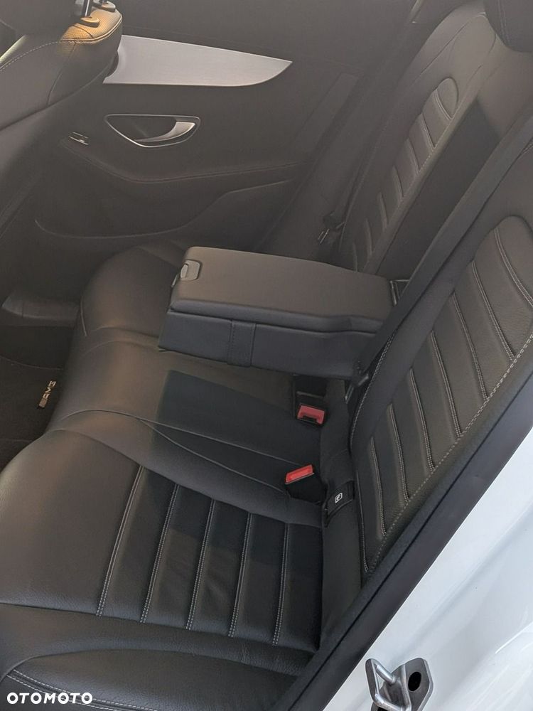 Mercedes-Benz EQC - 10