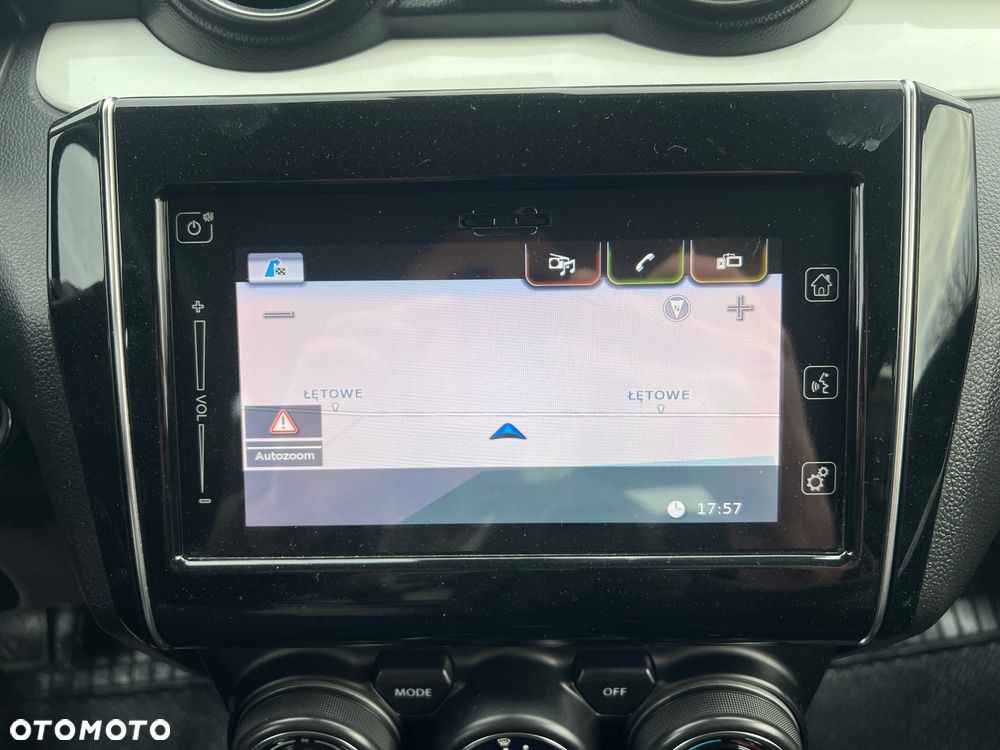 Suzuki Swift 1.2 Premium Plus - 17