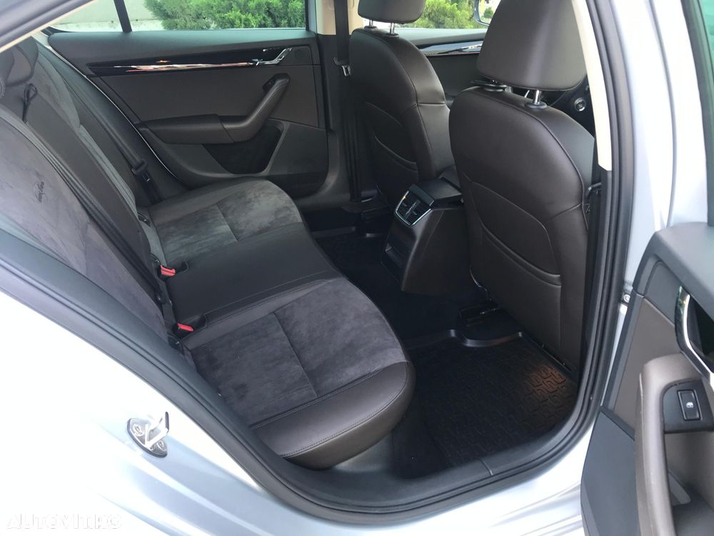 Skoda Octavia 1.5 TSI ACT DSG L&K - 12