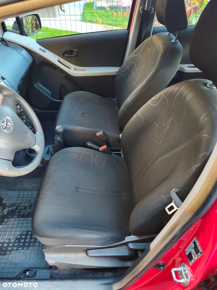 Toyota Yaris - 5