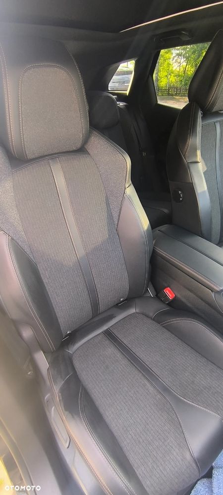 Peugeot 3008 - 11