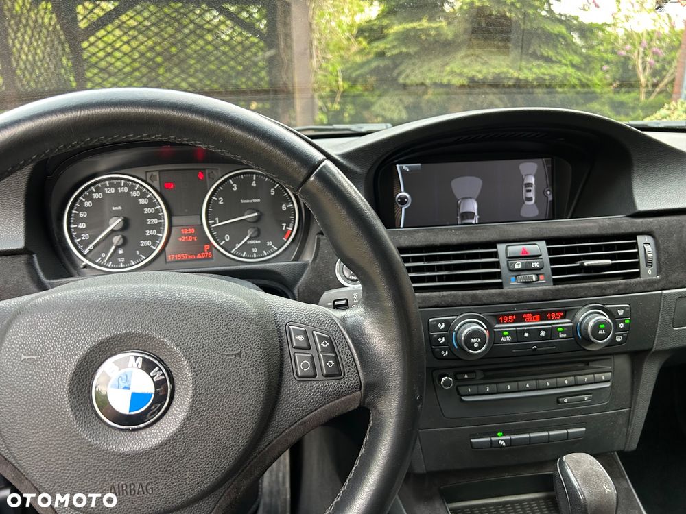 BMW Seria 3 320i M Sport Edition - 24