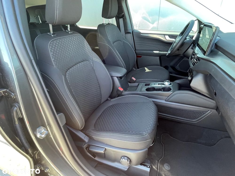 Ford Kuga 2.5 FHEV FWD Titanium eCVT - 11