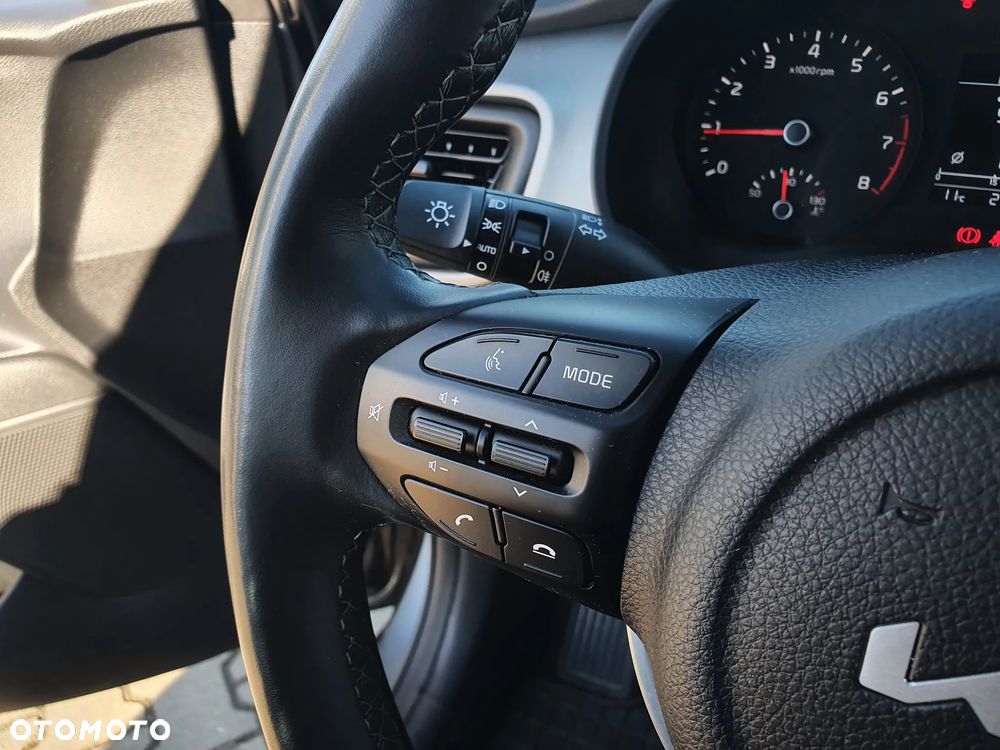 Kia Stonic 1.0 T-GDI M - 39