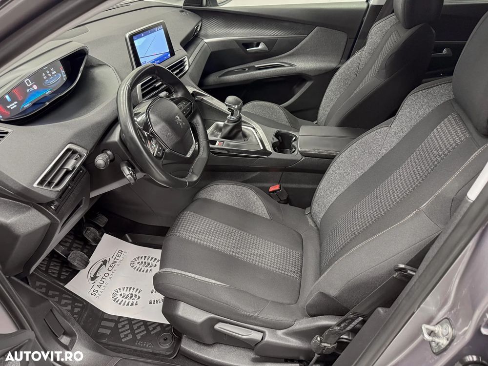 Peugeot 5008 PureTech 130 Stop & Start Active Business-Paket - 21