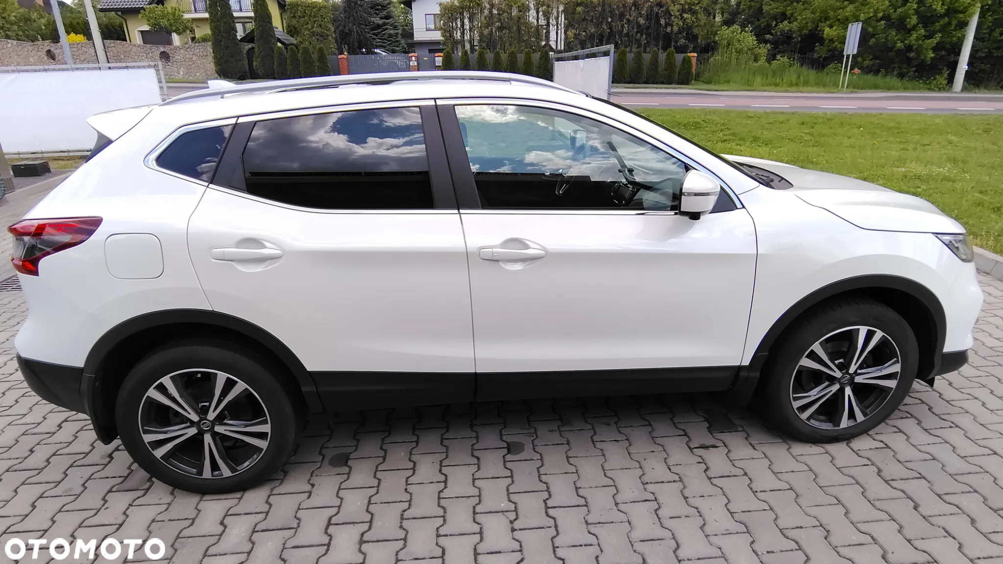 Nissan Qashqai 1.3 DIG-T N-Connecta - 3