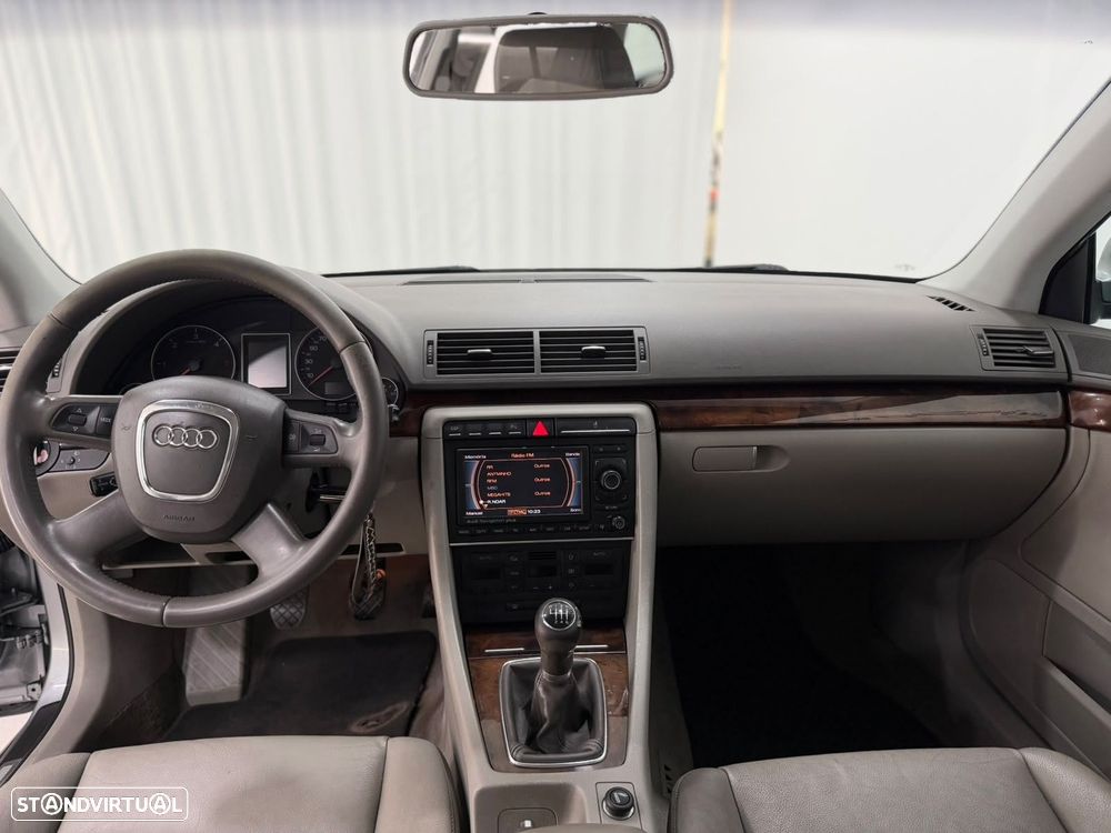 Audi A4 Avant - 8