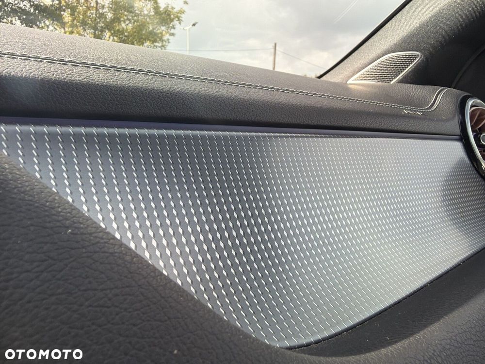 Mercedes-Benz EQA 250 66.5kWh Electric Art - 28