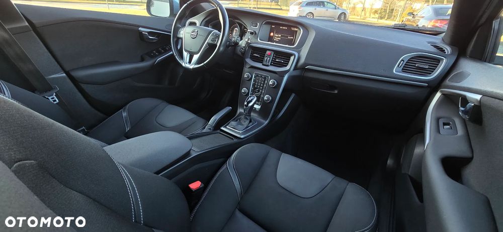 Volvo V40 D2 Geartronic Momentum - 28