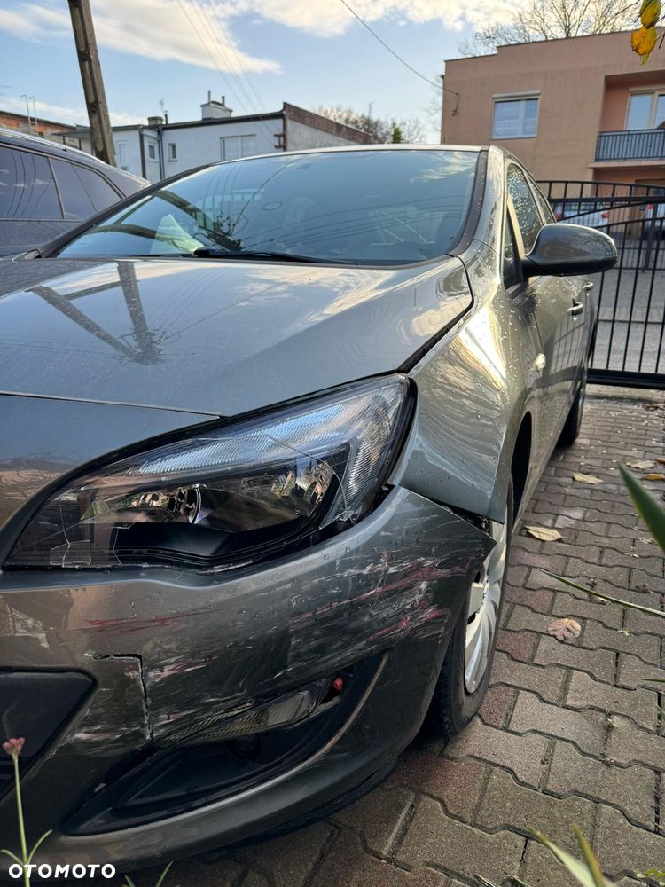 Opel Astra 1.4 T EU6 - 2