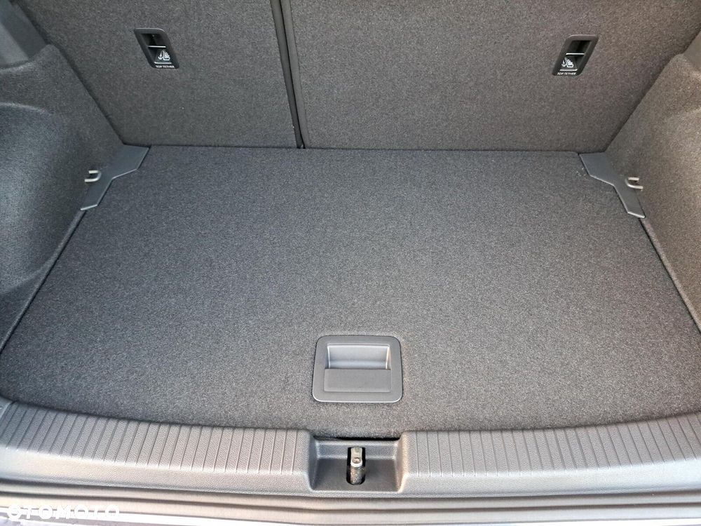 Volkswagen T-Cross - 19