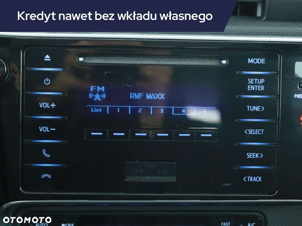 Toyota Auris - 11