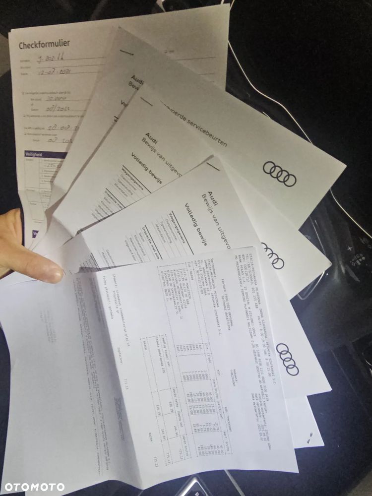 Audi A4 Avant 35 TFSI S tronic design - 17