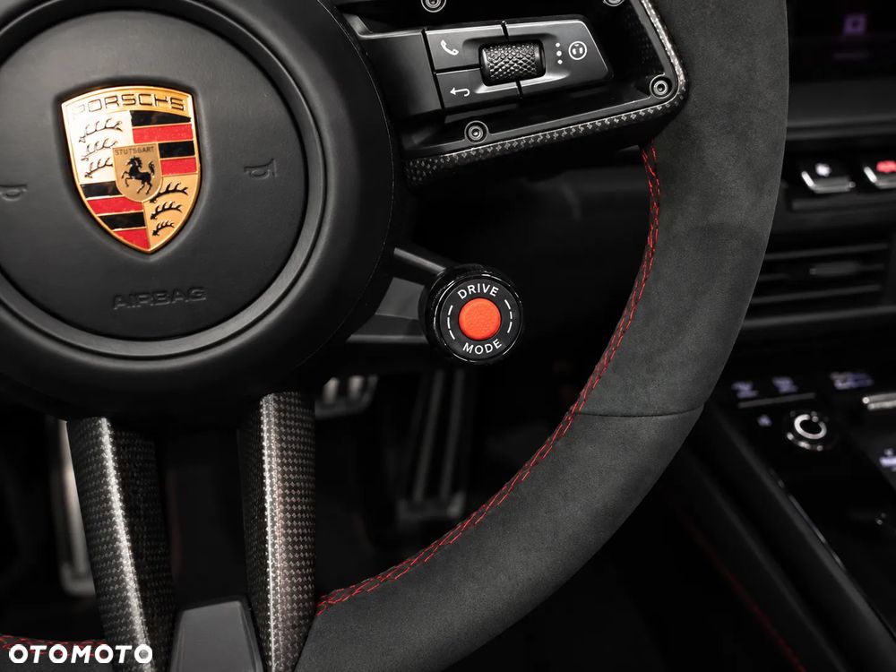 Porsche 911 Carrera T-Hybrid GTS - 13